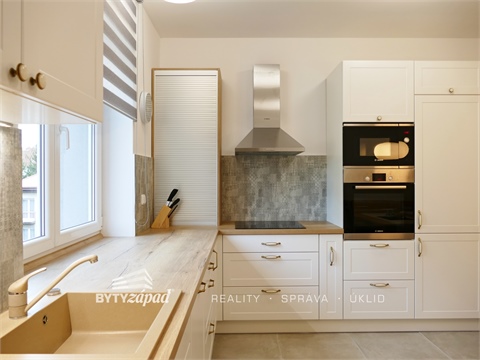 Pronájem bytu 3+1, 140 m² - 4