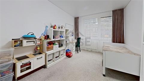 Prodej bytu 5kk, 113 m² - 28