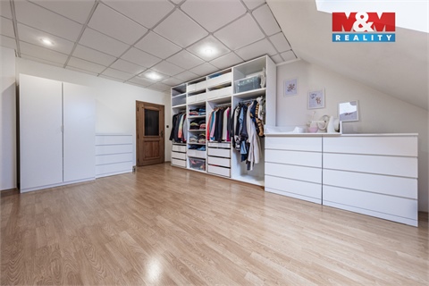 Prodej rodinného domu, 486 m² - 14