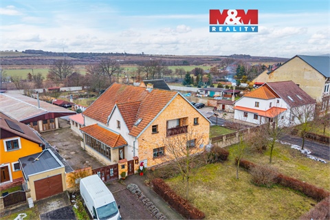 Prodej rodinného domu, 486 m² 0