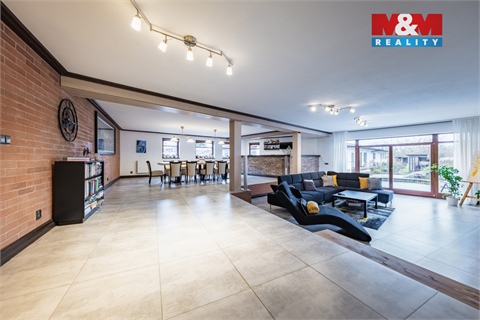 Prodej rodinného domu, 486 m² 28