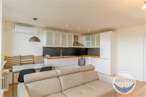 Pronájem bytu 3kk, 67 m² 0