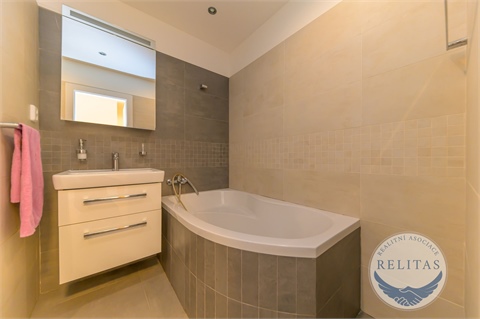 Pronájem bytu 3kk, 67 m² 6