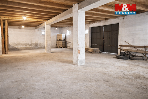 Prodej skladu / haly, 1 400 m² 8