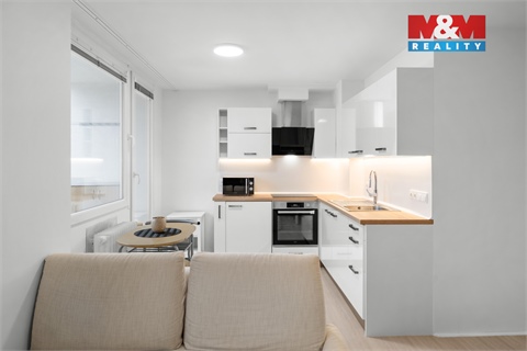 Prodej bytu 1kk, 37 m² - 0