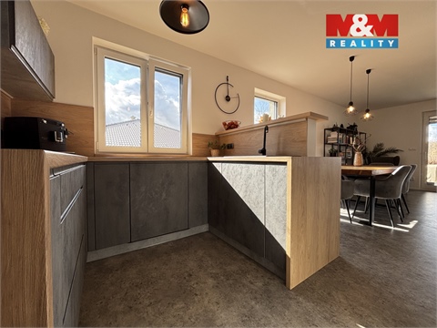 Prodej rodinného domu, 162 m² 2