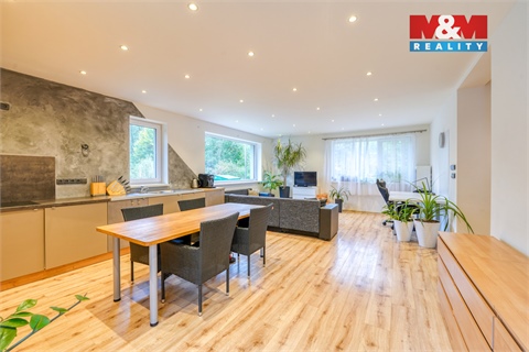 Pronájem rodinného domu, 111 m² 2