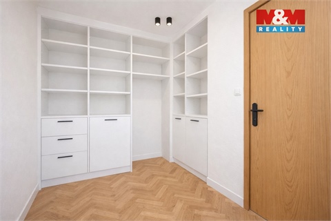 Prodej bytu 3+1, 73 m² - 18