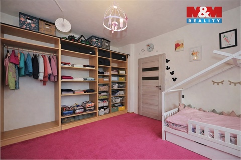 Prodej rodinného domu, 177 m² - 8