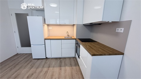 Pronájem bytu 1kk, 27 m² - 6