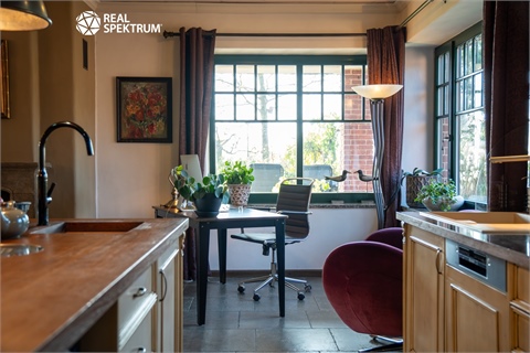 Prodej rodinného domu, 245 m² - 10