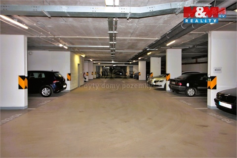 Prodej parkovacího místa, 12 m² 4