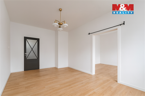 Prodej rodinného domu, 200 m² 10