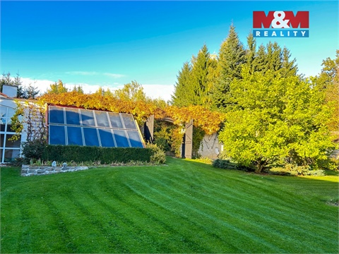 Prodej rodinného domu, 1 740 m² - 8