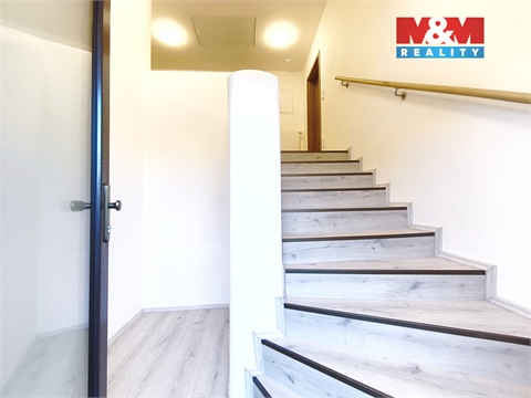 Pronájem bytu 4kk, 71 m² 8