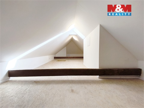 Pronájem bytu 4kk, 71 m² - 16