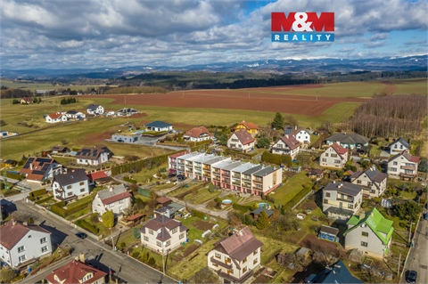 Pronájem rodinného domu, 215 m² 0