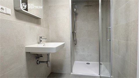 Pronájem bytu 2kk, 59 m² - 18