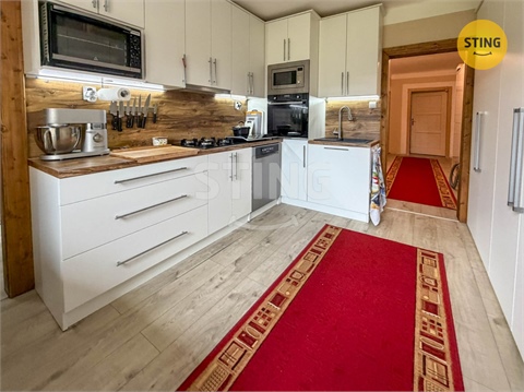 Prodej rodinného domu, 248 m² 2