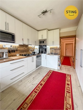 Prodej rodinného domu, 248 m² 2