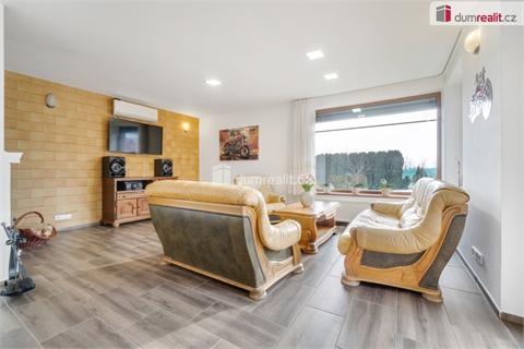 Prodej rodinného domu, 916 m² - 14