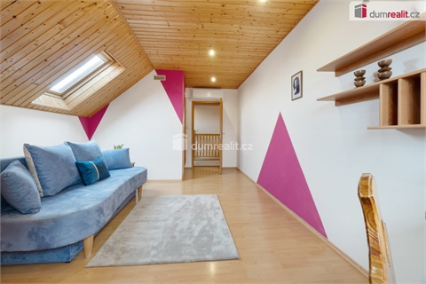 Prodej rodinného domu, 916 m² 20