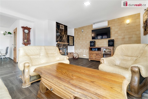 Prodej rodinného domu, 916 m² 16