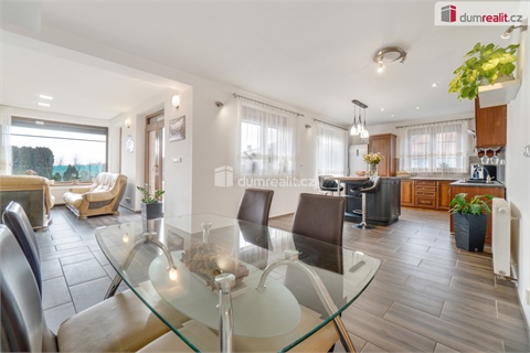 Prodej rodinného domu, 916 m² - 2