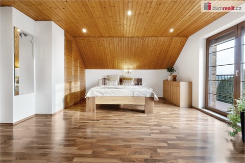 Prodej rodinného domu, 916 m² 26