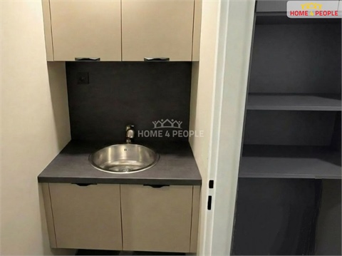 Pronájem kanceláře, 55 m² 14