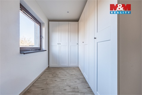 Prodej rodinného domu, 144 m² - 10