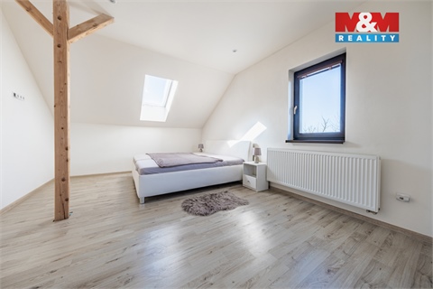 Prodej rodinného domu, 144 m² - 14