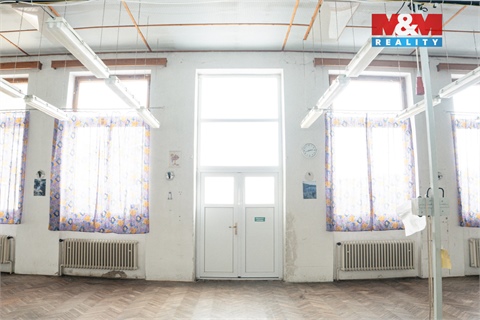 Pronájem obchodních prostor, 345 m² 12