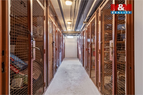 Prodej bytu 3kk, 67 m² - 28