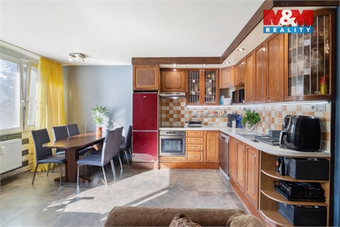 Prodej bytu 3kk, 67 m² 24