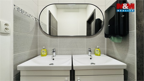 Pronájem kanceláře, 179 m² - 10