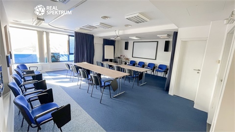 Pronájem obchodních prostor, 427 m² 0