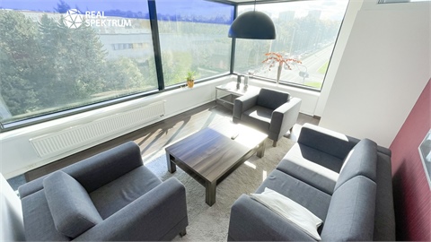 Pronájem obchodních prostor, 427 m² 2