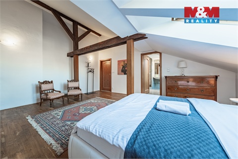 Prodej atypického bytu, 300 m² 8