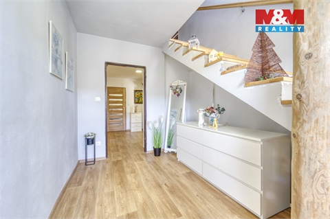 Prodej rodinného domu, 147 m² - 6