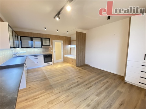 Pronájem bytu 1kk, 36 m² 0