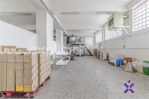 Prodej výrobního objektu, 3 394 m² 8