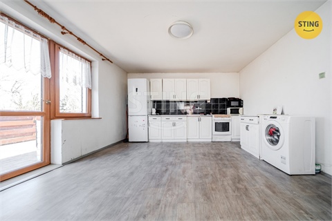 Prodej rodinného domu, 200 m² 6