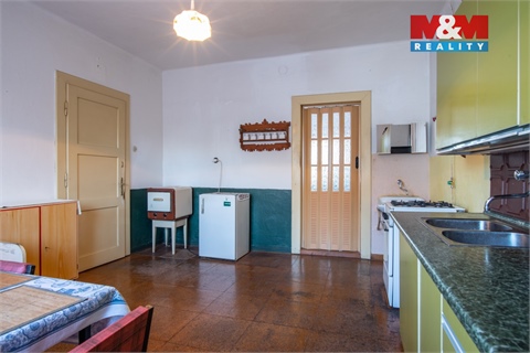 Prodej rodinného domu, 390 m² 6