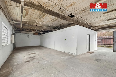 Prodej stavebního pozemku, 2 276 m² 4