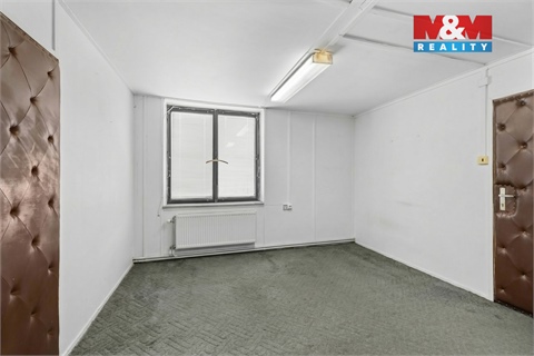 Prodej stavebního pozemku, 2 276 m² 8