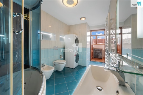 Prodej rodinného domu, 516 m² 4