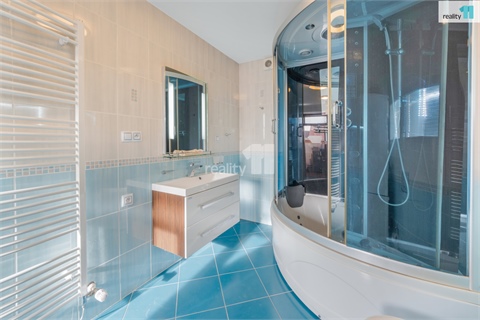 Prodej rodinného domu, 516 m² 2