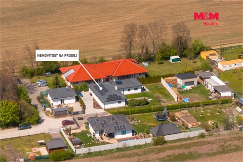 Prodej rodinného domu, 220 m² - 8