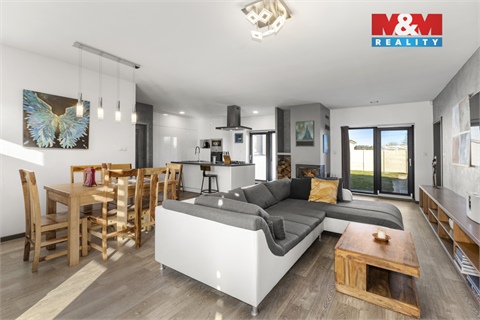 Prodej rodinného domu, 220 m² - 2